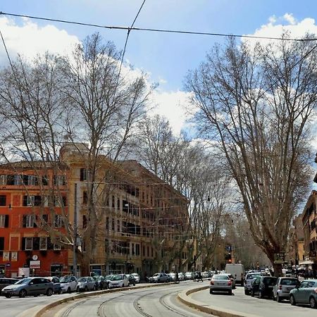 Bella Trastevere Villa Рим Екстериор снимка