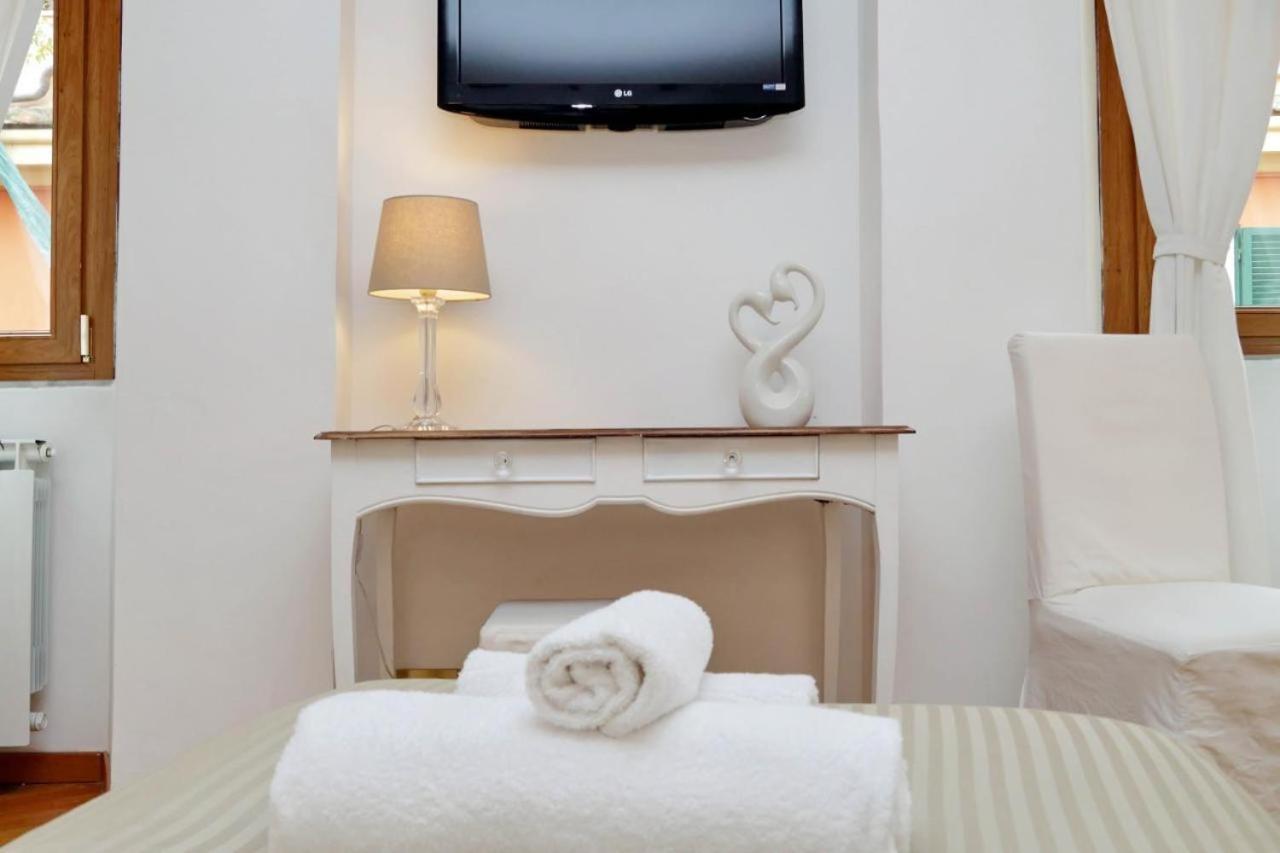 Bella Trastevere Villa Рим Екстериор снимка