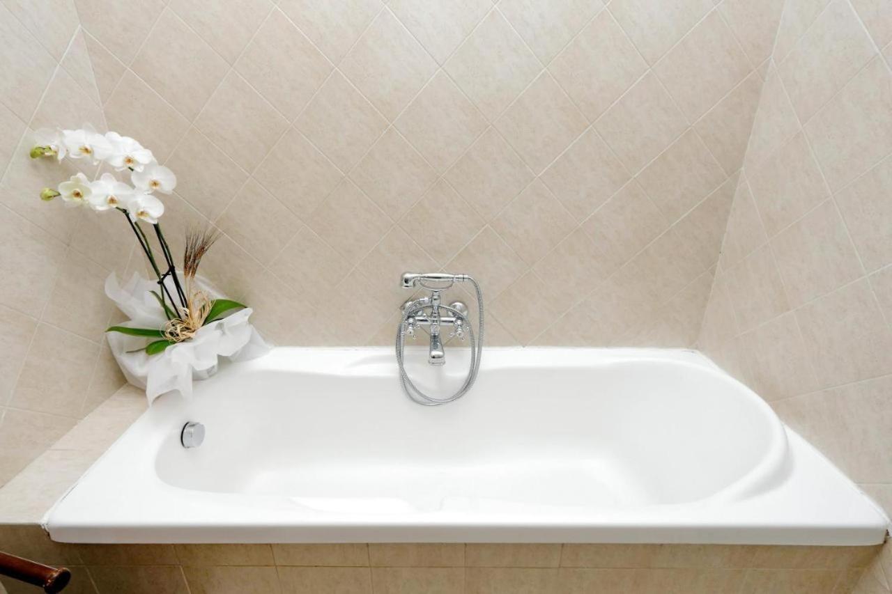 Bella Trastevere Villa Рим Екстериор снимка